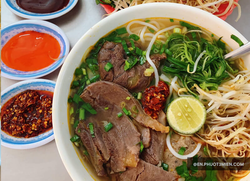 Try The Legendary Bun Bo Hue! Hue Beef Noodle Soup (Recipe Included)