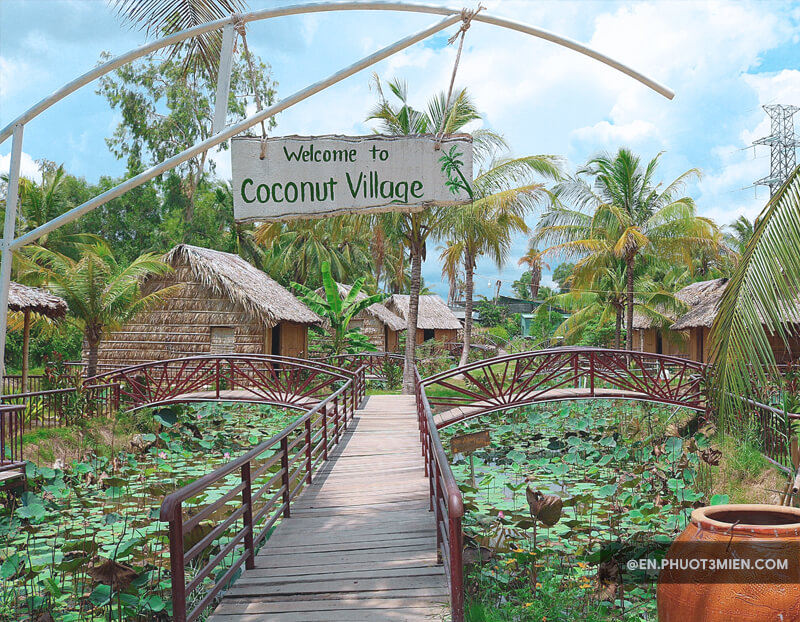 Lang Xanh Homestay - coconut village bentre