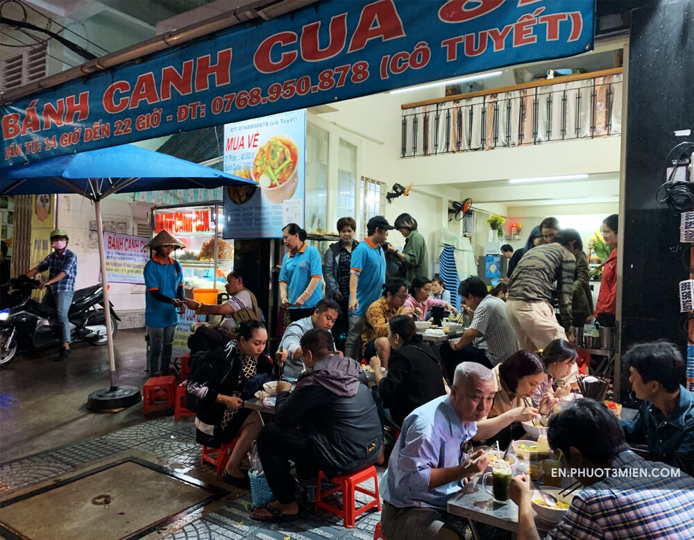 The Best Crab Noodle (Banh Canh Cua) in Saigon