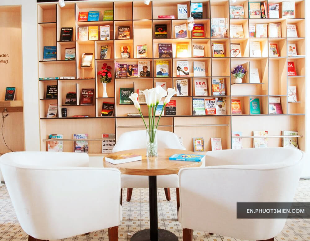 FYI Book Café