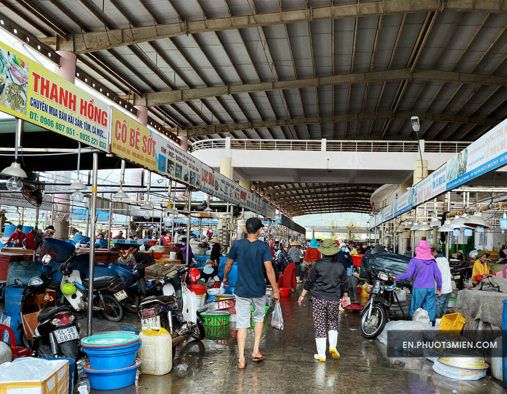 Tho Quang Fishing Port