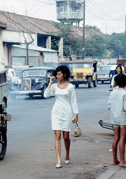 The Modernization of Fashion in Saigon