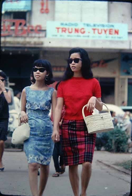 The Modernization of Fashion in Saigon