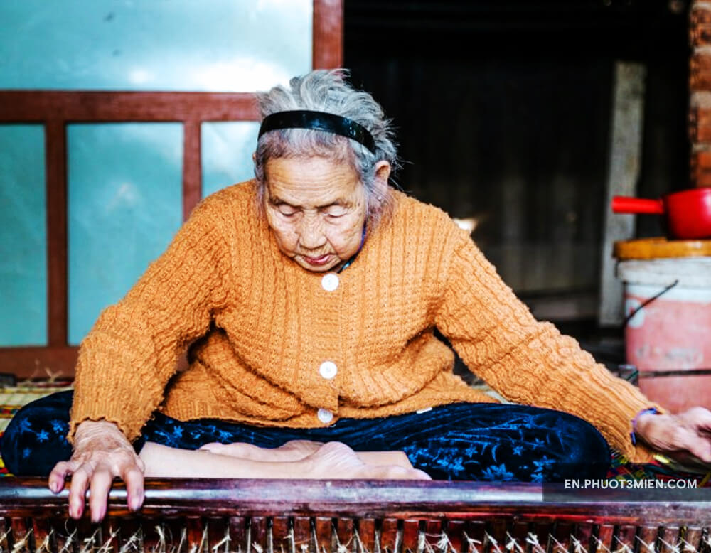 Hundreds of years of traditional mat-weaving