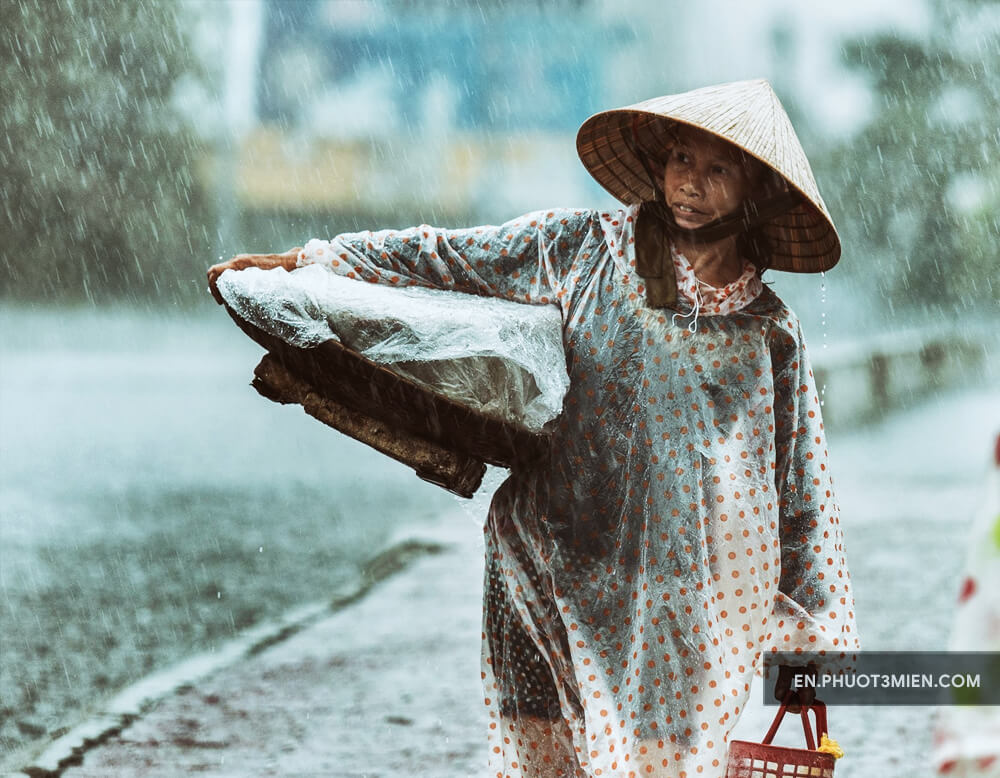 What to Wear During the Wet Season